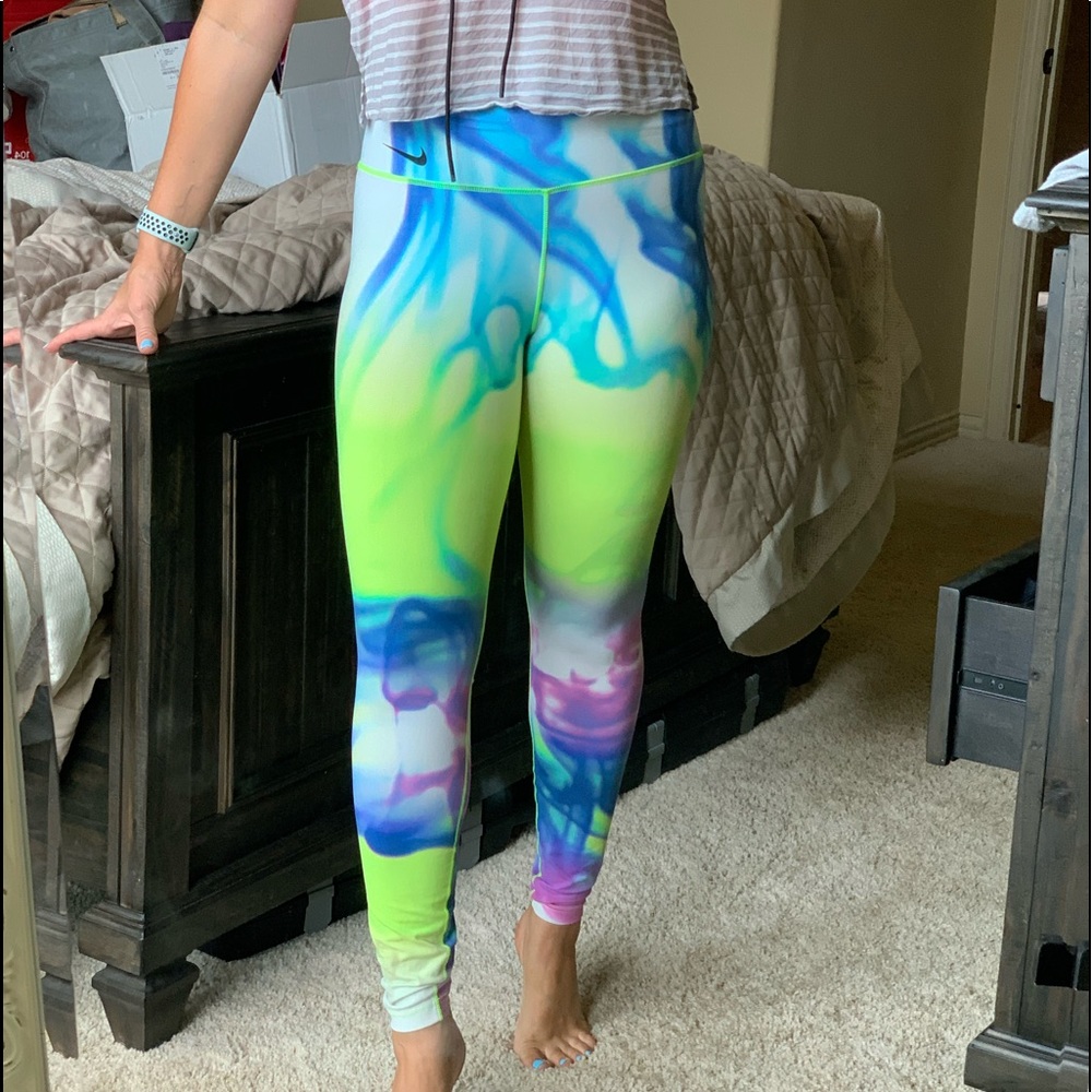 SOLD ON MERCARI Nike dri fit workout tights